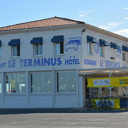 Hotel Logis Le Terminus 2*