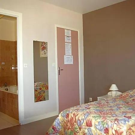 Hotel Logis Le Terminus 2*