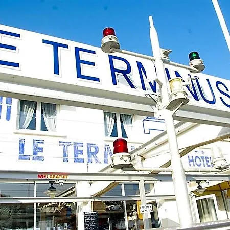 Hotel Logis Le Terminus