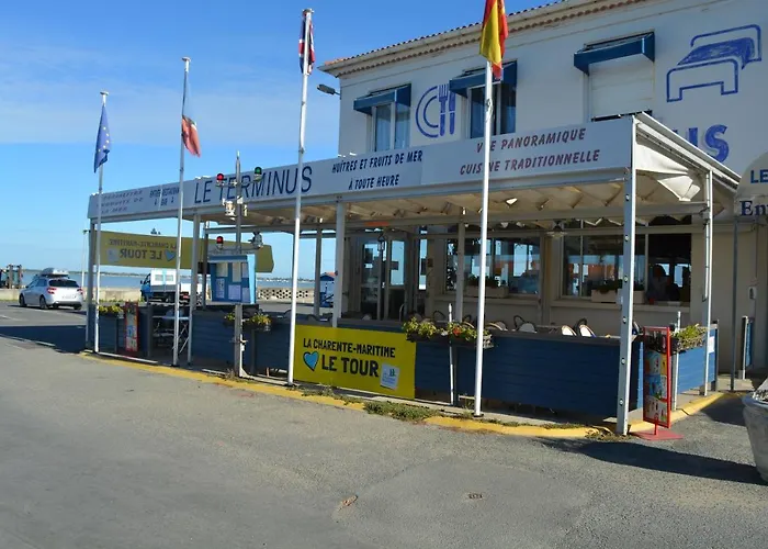 Hotel Logis Le Terminus 2*