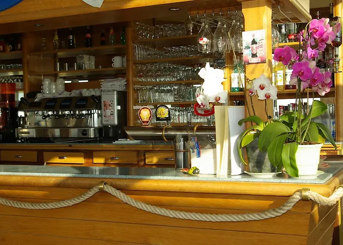 Logis Le Terminus 2* Bourcefranc